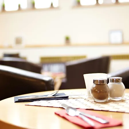 Hotel Ostseehalle Kiel By Premiere Classe-3