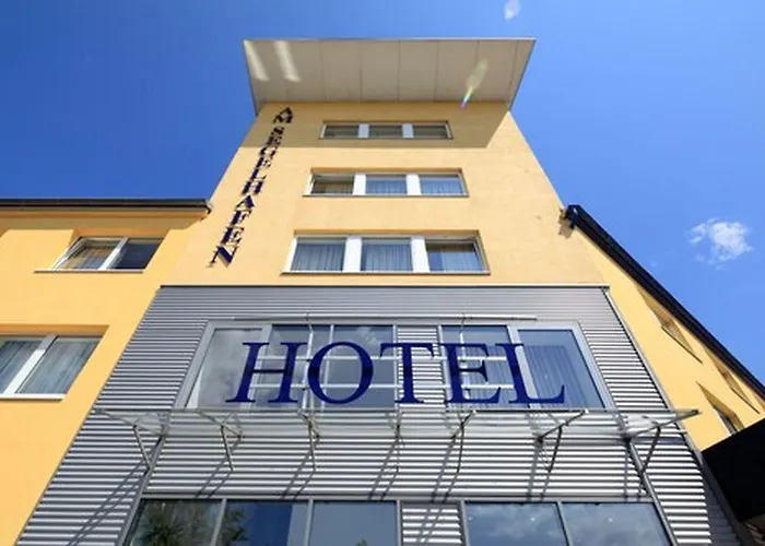 Hotel Am Segelhafen & Free Parking Kiel